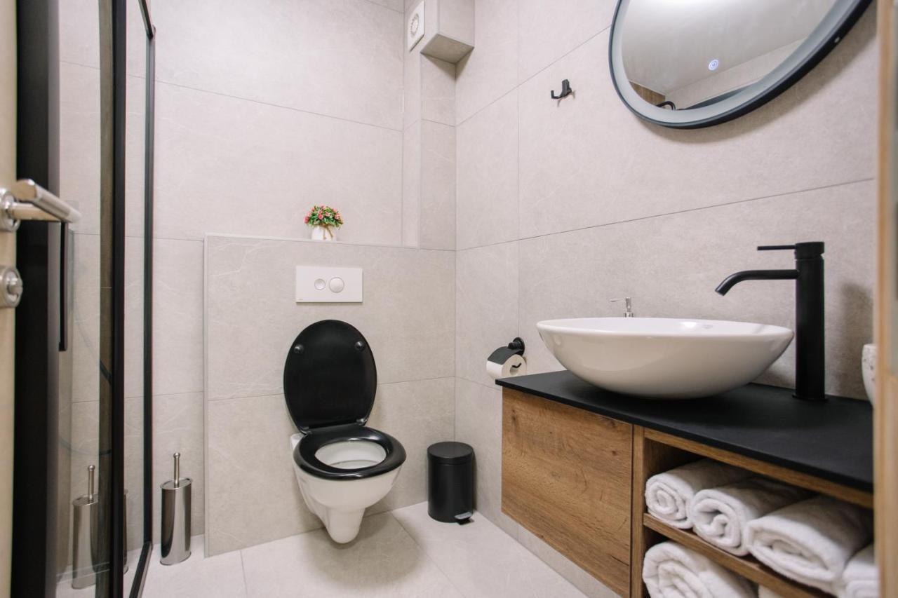 Apartments Hana City Center Livno Bagian luar foto