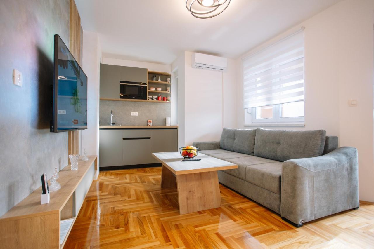 Apartments Hana City Center Livno Bagian luar foto
