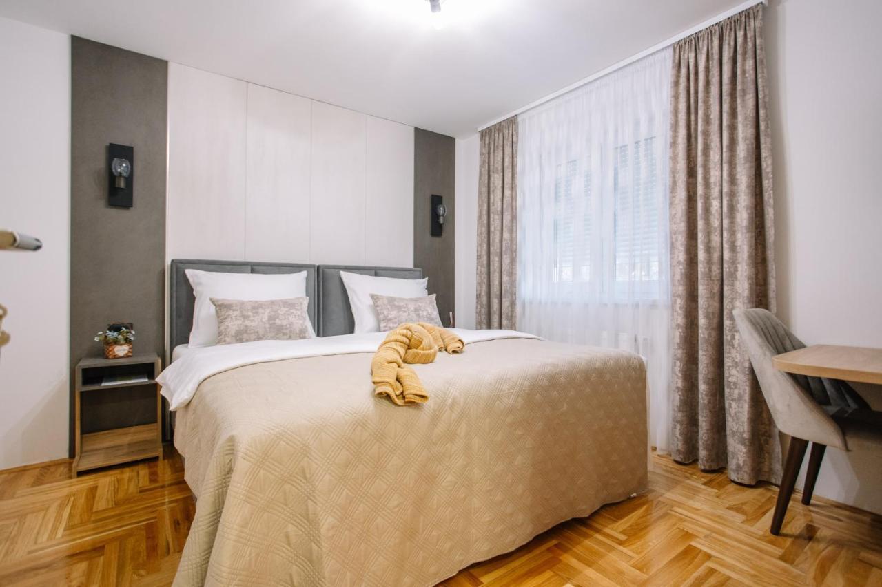 Apartments Hana City Center Livno Bagian luar foto