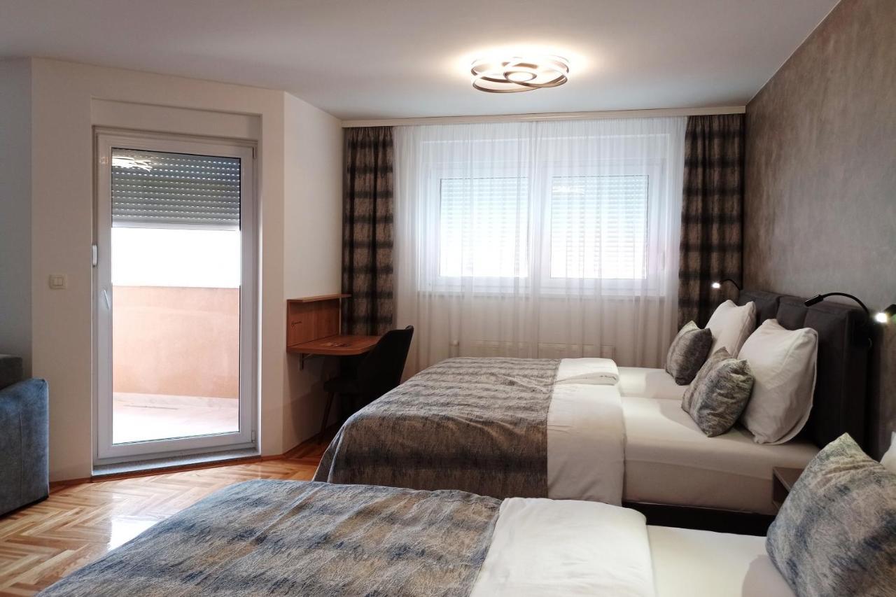Apartments Hana City Center Livno Bagian luar foto