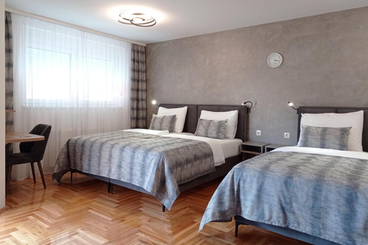 Apartments Hana City Center Livno Bagian luar foto